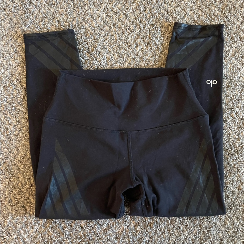 Alo Black Cropped Leggings